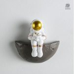 Accroches murales design astronaute pour la maison