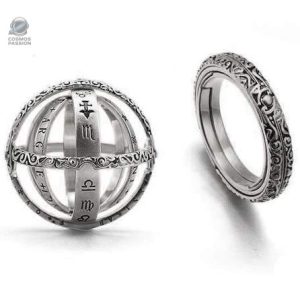 Bague céleste ornée de motifs inspirés de l'univers