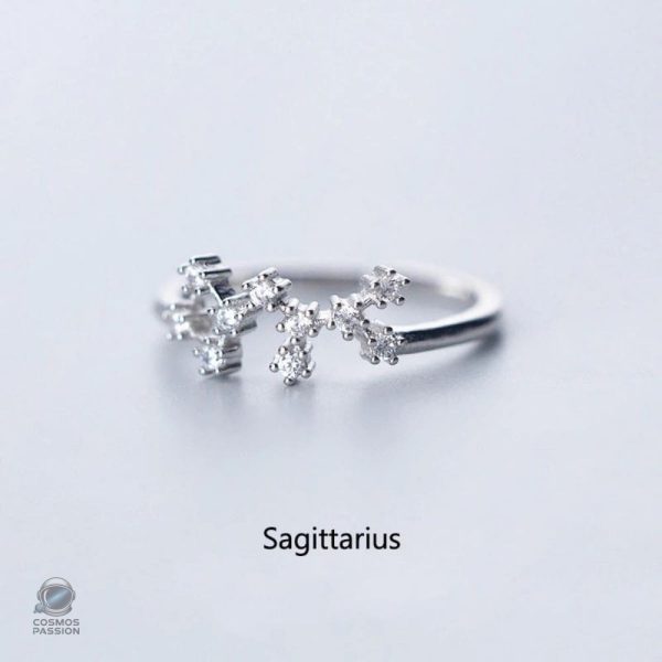 Bague raffinée pour un look astral
