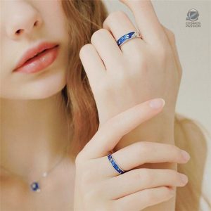 Bague inspirée de la planète Saturne avec étoiles
