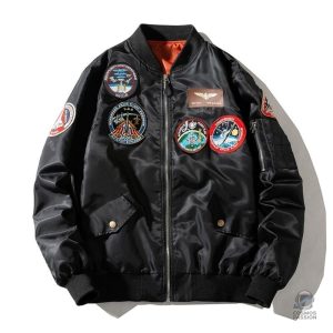 Bomber astronaute noir pour un style tendance