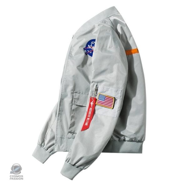 Bomber élégant gris, parfait pour les fans de l'espace