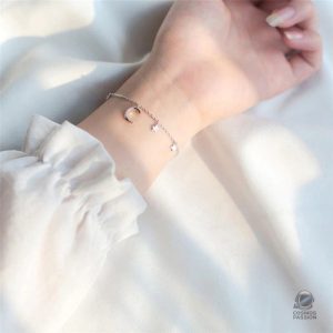 Bracelet céleste idéal pour les amateurs d'astronomie