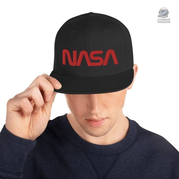 Élégante casquette NASA noire pour un look urbain