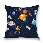 Housse de coussin représentant le système solaire