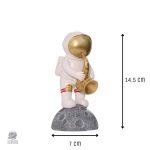 Décoration astronaute jouant du saxophone pour un intérieur unique