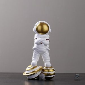 Figurine Astronaute Conquérant en décoration moderne