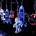 Guirlandes d’étoiles pour une atmosphère céleste