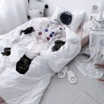 Housse de couette combinée à motif astronaute pour chambre moderne
