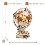 Élément décoratif : globe terrestre en bois avec lumière
