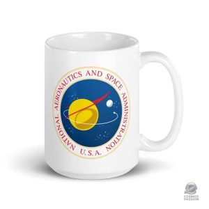 Tasse inspirée de l'espace avec logo emblématique de la NASA