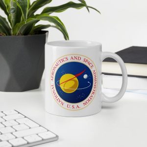Accessoire de collection : mug au logo historique de la NASA