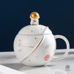 Tasse décorative sur le thème de l'astronomie