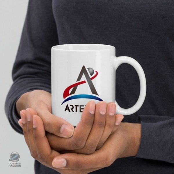 Mug inspiré par le programme spatial Artemis et l'espace
