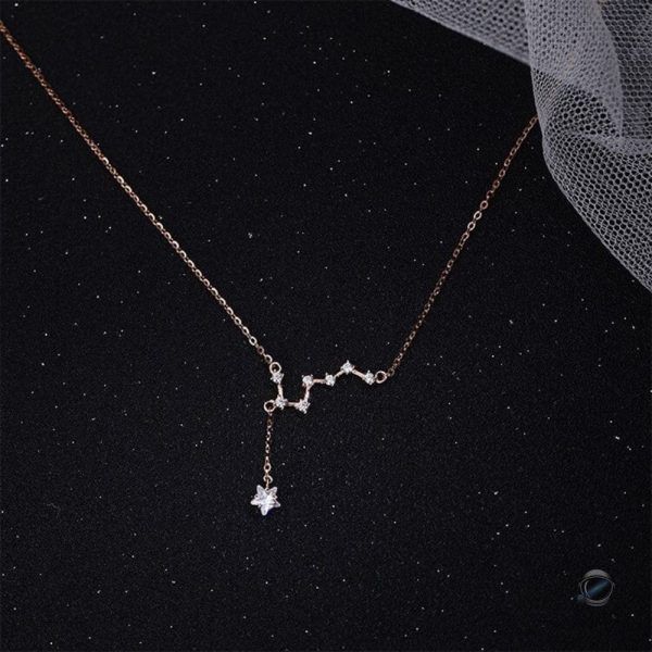 Pendentif étoilé représentant la Grande Ourse