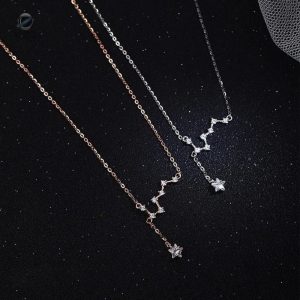 Bijou astral en forme de constellation de l'Ourse