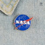 Pin's sur le thème de l'espace et de l'astronomie