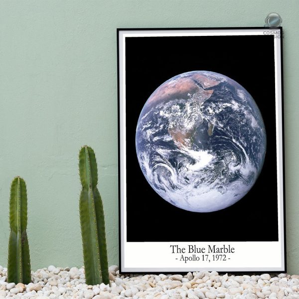 Affiche décorative représentant une planète bleue stylisée