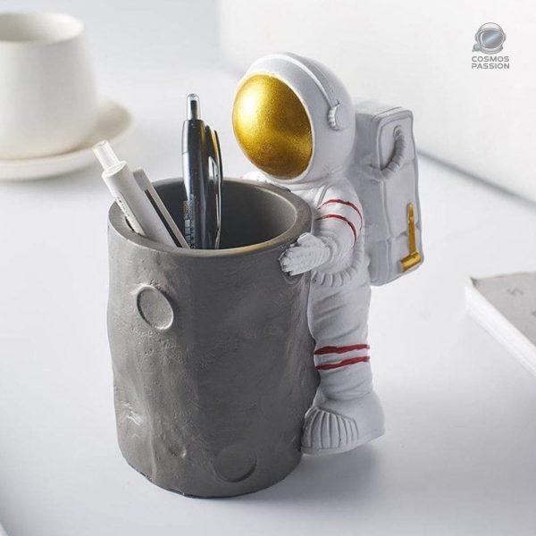 Accessoire de décoration astronaute pour rangement de fournitures