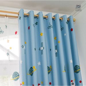 Décoration Planète : rideau avec motifs spatiaux