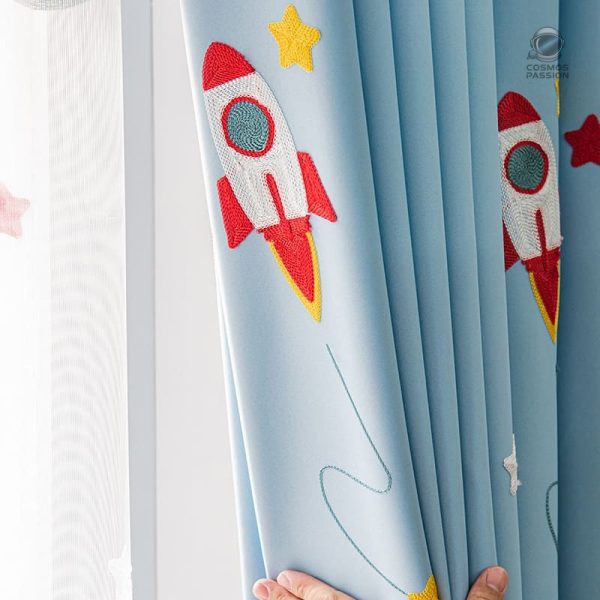 Rideau décoratif sur le thème des planètes et de l'espace