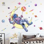 Décoration murale lunaire avec un astronaute