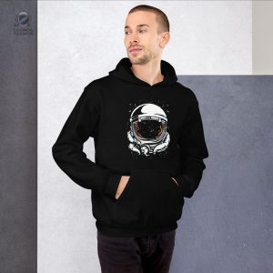 Vêtement tendance inspiré des voyages interstellaires