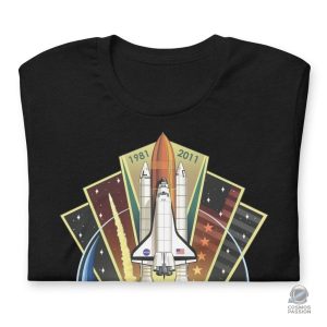 T-shirt NASA pour célébrer l'anniversaire des navettes