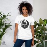 Vêtement original avec graphique astronaute et symbole yin yang