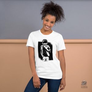 Vêtement tendance espace avec motif astronaute stylé