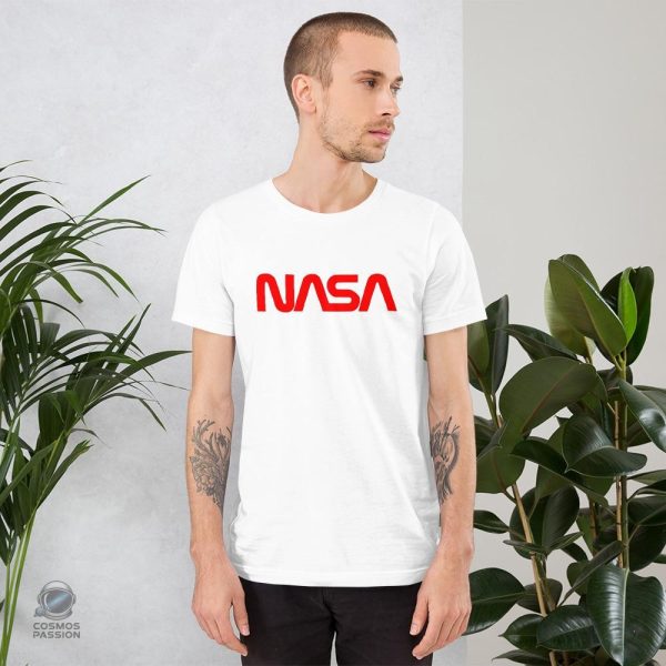 T-shirt NASA Worm, idéal pour un look quotidien aventurier