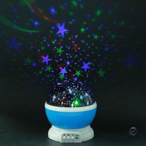 Lumière d'ambiance en forme de lune et étoiles scintillantes