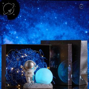 Veilleuse en résine, design astronaute mignon