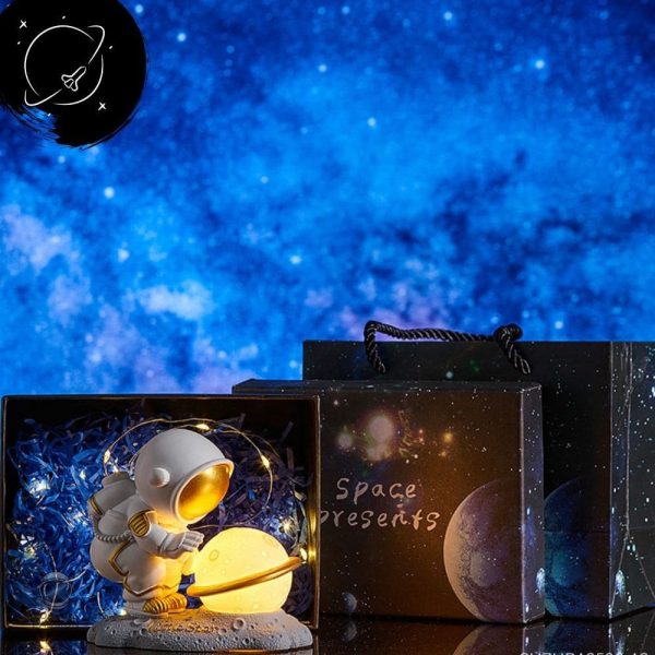 Veilleuse douce en forme d'astronaute en résine